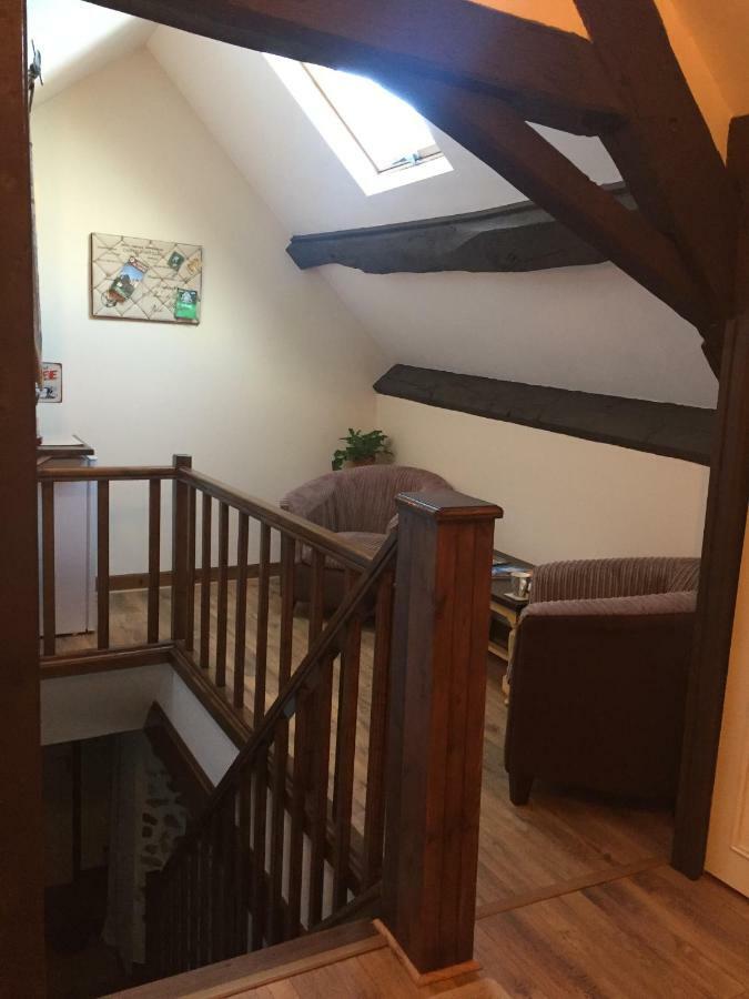 Bed and Breakfast No 3 Route De Lingramiere La Ferte-Mace Экстерьер фото